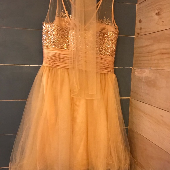 Prom dress - Picture 2 of 2